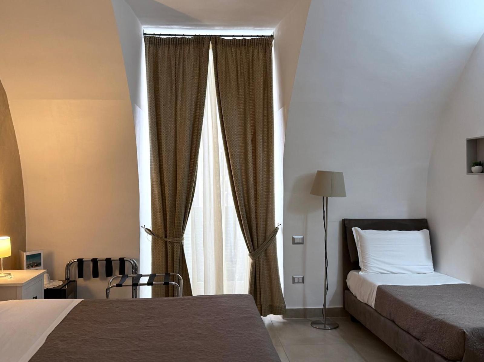 Chiaia Suites Neapol Pokój zdjęcie